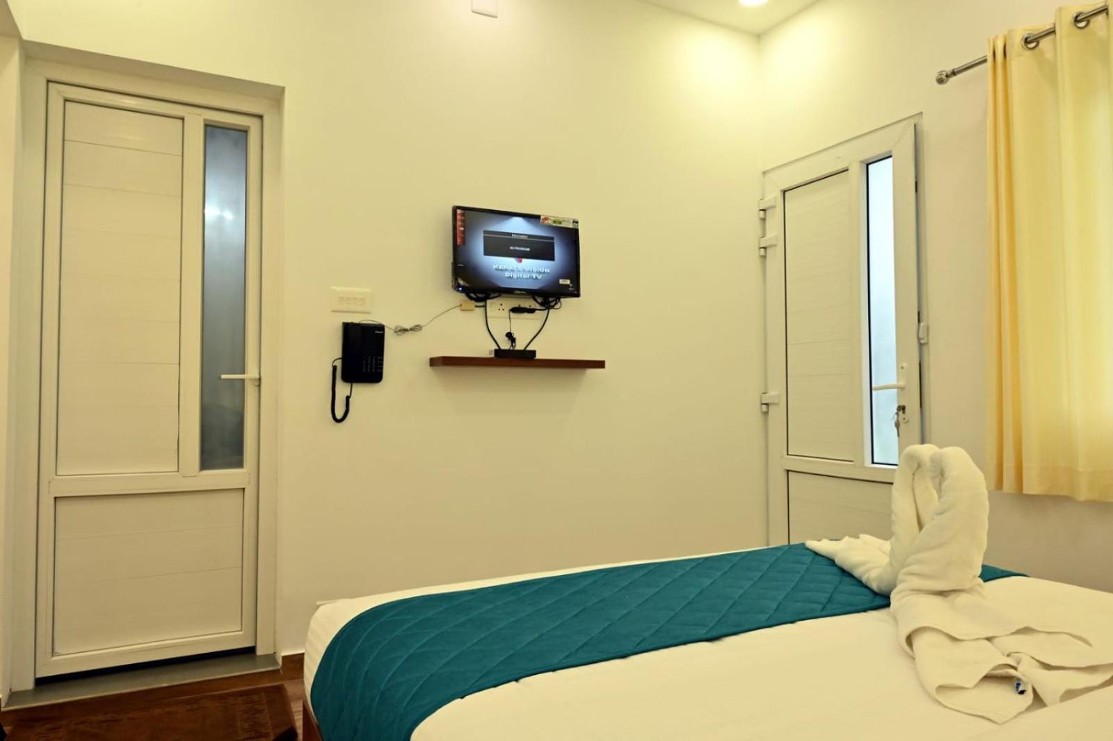 Misty Range Resorts Maraiyūr Extérieur photo